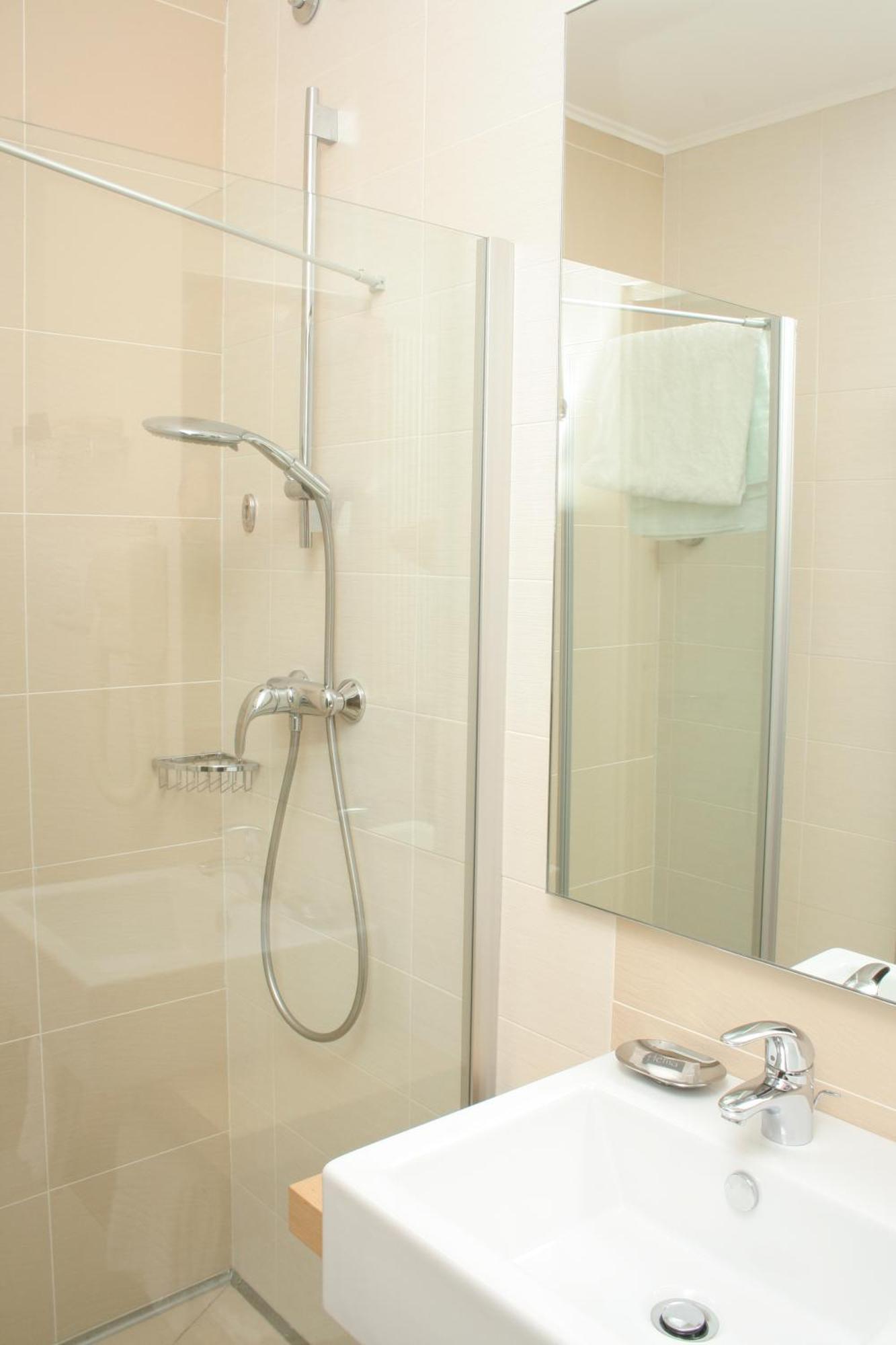 Hotel Centro Benessere Gardel Arta Terme Ngoại thất bức ảnh