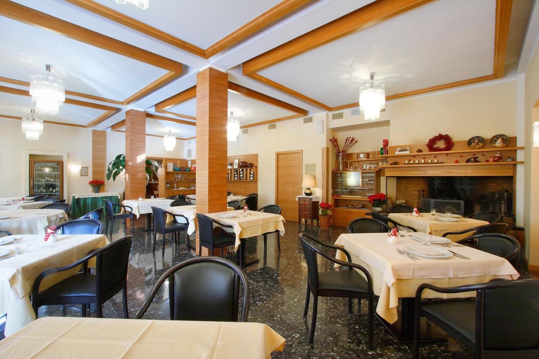 Hotel Centro Benessere Gardel Arta Terme Ngoại thất bức ảnh